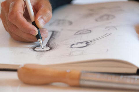 The Master at work - Andrew Geoghegan Unique Engagement Rings Designer